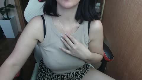 Snapshot of vivo244 chatting on May 26, 3:19 pm Eva online show from May 26, 3:19 pm