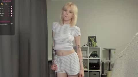 chatur babes online show from July 19, 8:23 pm