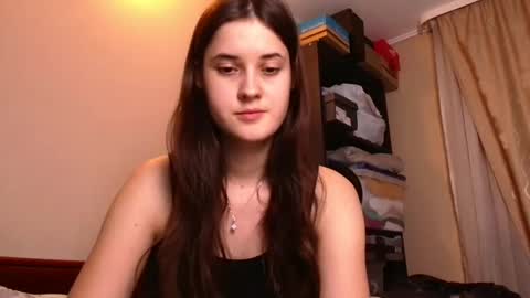 Snapshot of vixen_lily chatting on December 12, 3:16 pm Vixen Lily online show from December 12, 3:16 pm