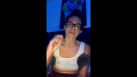 Snapshot of vixenblade chatting on February 20, 6:26 am vixenblade online show from February 20, 6:26 am