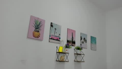 vixenlust17 online show from February 6, 10:35 pm