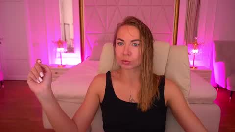 Ur Lady online show from July 2, 8:37 pm