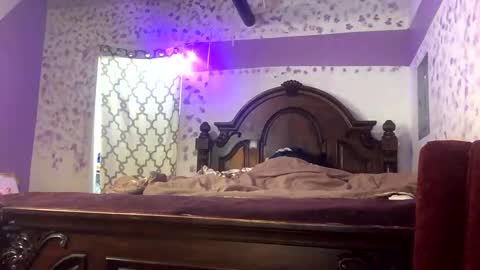 Snapshot of vixenthedoll chatting on December 3, 4:36 am 10 inch online show from December 3, 4:36 am