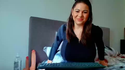 vixenvibesx online show from October 19, 7:31 am
