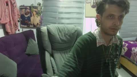 Snapshot of vl21cm chatting on September 25, 9:24 am vl21cm online show from September 25, 9:24 am