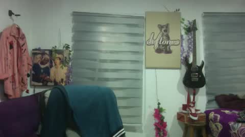 Snapshot of vl21cm chatting on September 29, 12:10 pm vl21cm online show from September 29, 12:10 pm