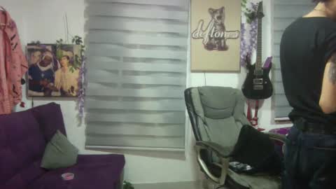 Snapshot of vl21cm chatting on October 2, 6:20 am vl21cm online show from October 2, 6:20 am