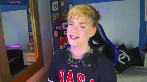 Vlad  online show from October 28, 2:31 pm