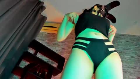 vladi-turbo69 online show from April 15, 4:30 am