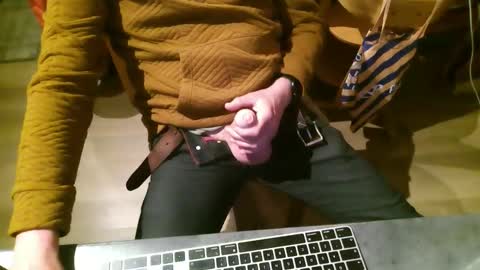 Flyer77 online show from March 23, 10:36 pm