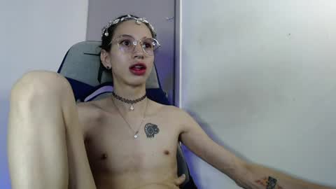 Snapshot of vodkadelulo_ chatting on June 2, 3:25 pm vodkadelulo online show from June 2, 3:25 pm