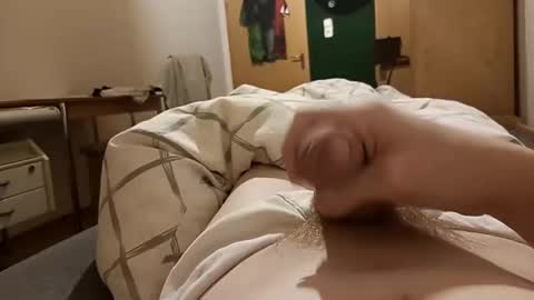 Snapshot of voeckler2 chatting on December 31, 1:15 am voeckler2 online show from December 31, 1:15 am