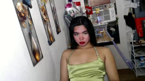 Snapshot of voganmarie chatting on July 9, 7:56 am voganmarie online show from July 9, 7:56 am
