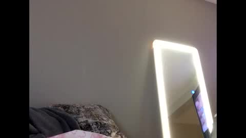 volentic online show from November 5, 5:57 pm