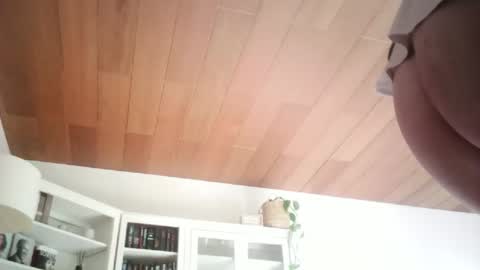 Snapshot of volkeronly chatting on March 2, 12:34 pm volkeronly online show from March 2, 12:34 pm