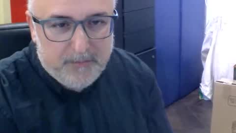 volpi72 online show from April 11, 12:31 pm