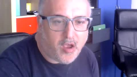 Snapshot of volpi72 chatting on July 1, 12:07 pm volpi72 online show from July 1, 12:07 pm