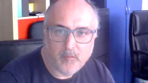 Snapshot of volpi72 chatting on July 2, 12:33 pm volpi72 online show from July 2, 12:33 pm