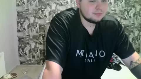 Volshebnik1302 online show from November 18, 9:36 am