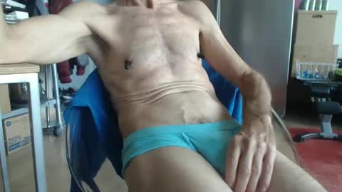 VOLT UPS online show from December 17, 4:00 pm