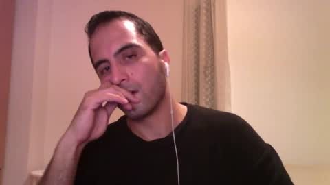 Snapshot of volve5 chatting on March 7, 11:16 pm volve5 online show from March 7, 11:16 pm