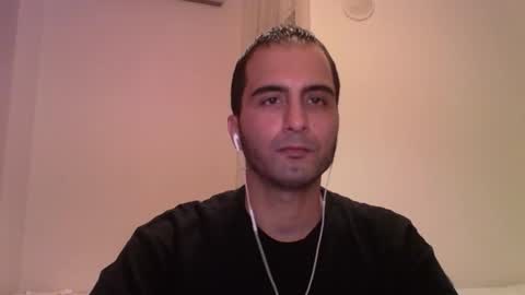 Snapshot of volve5 chatting on February 26, 7:46 pm volve5 online show from February 26, 7:46 pm