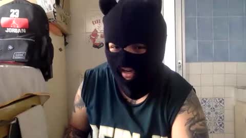 Snapshot of voodkha chatting on February 10, 5:50 pm Danny and Ale online show from February 10, 5:50 pm