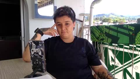 Snapshot of voodkha chatting on March 20, 7:41 pm Danny and Ale online show from March 20, 7:41 pm