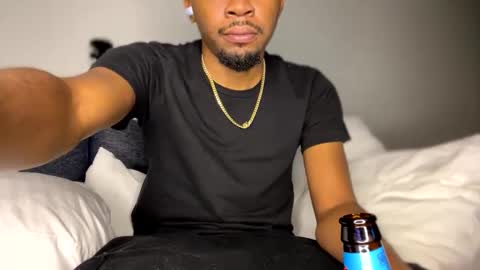 Snapshot of voodoodxck chatting on January 25, 3:40 am voodoodxck online show from January 25, 3:40 am