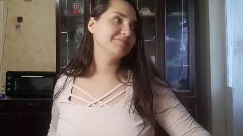 voulezvous_angel online show from February 1, 7:18 am