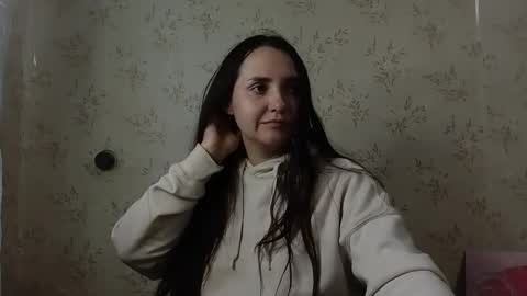 voulezvous_angel online show from April 3, 8:01 am