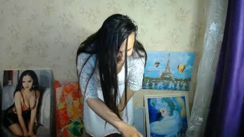 Snapshot of voulezvous_angel chatting on May 27, 4:37 pm voulezvous_angel online show from May 27, 4:37 pm