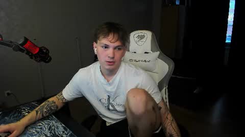 Snapshot of vova_belkin_ chatting on June 20, 5:49 pm vova online show from June 20, 5:49 pm