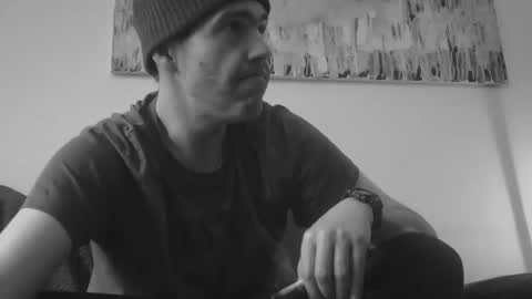 Snapshot of voyeuredeluxe chatting on February 17, 10:12 am voyeuredeluxe online show from February 17, 10:12 am