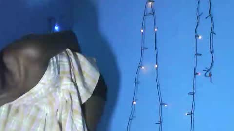 Snapshot of vvuuvvu chatting on May 2, 4:39 am vvuuvvu online show from May 2, 4:39 am