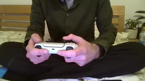 Snapshot of vwelad6969 chatting on March 11, 12:54 am hung boy online show from March 11, 12:54 am