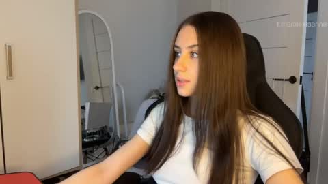 Snapshot of vx_arina chatting on April 27, 8:12 am Arina online show from April 27, 8:12 am