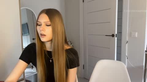 Snapshot of vx_arina chatting on May 18, 8:42 am Arina online show from May 18, 8:42 am