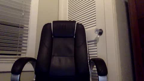 Snapshot of w988358 chatting on January 23, 1:19 am w111111 online show from January 23, 1:19 am