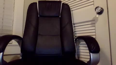 Snapshot of w988358 chatting on February 9, 12:17 am w111111 online show from February 9, 12:17 am