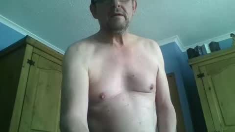 Snapshot of wadworth6x chatting on March 27, 1:44 pm wadworth6x online show from March 27, 1:44 pm