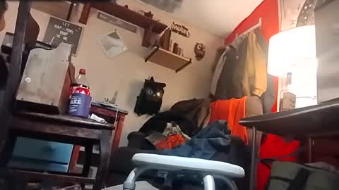 Snapshot of waffywaff77 chatting on March 11, 6:52 pm waffywaff77 online show from March 11, 6:52 pm