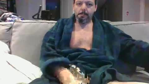 Snapshot of walker033 chatting on December 3, 8:16 am walker033 online show from December 3, 8:16 am