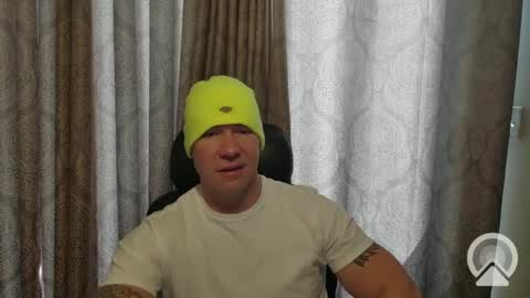 Snapshot of walle6633911 chatting on December 10, 8:38 pm walle6633911 online show from December 10, 8:38 pm