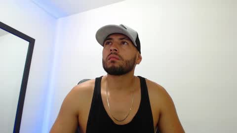 Snapshot of walter_brownn01 chatting on January 20, 4:01 pm WALTER BROWN  online show from January 20, 4:01 pm