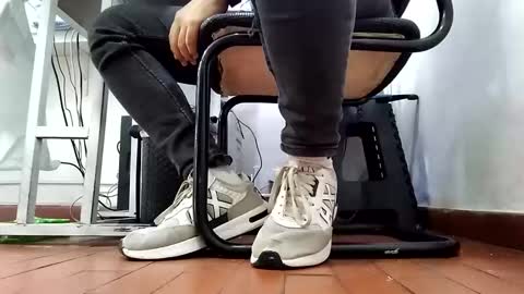 Snapshot of waltherfeet_ chatting on March 31, 3:34 pm WaltherFeet online show from March 31, 3:34 pm
