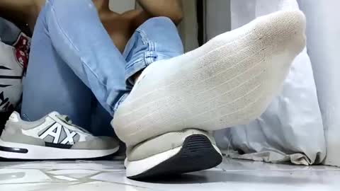 Snapshot of waltherfeet_ chatting on April 14, 10:49 pm WaltherFeet online show from April 14, 10:49 pm