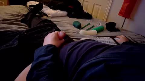 I love the ol in-n-out  online show from March 27, 2:06 am