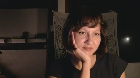 Snapshot of wanderwhitch chatting on February 8, 11:19 pm Miya online show from February 8, 11:19 pm