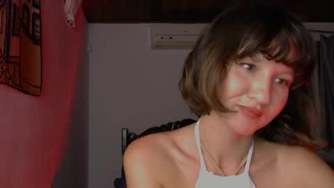 Snapshot of wanderwhitch chatting on March 4, 12:05 am Miya online show from March 4, 12:05 am